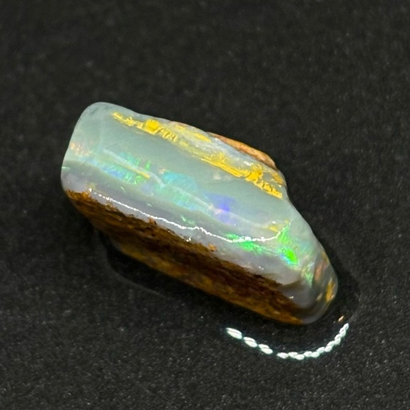 Gem Grade Black Mintabie Opal Cutter With Big Splashes Of Color Ready To Be Cut - Picture 1 of 8